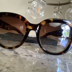 Quay St. Capri sunglasses