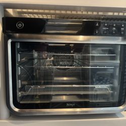 New Ninja 8 in 1 XL Pro Countertop Air Fry Oven