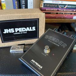 JHS Legends Of Fuzz Bender Pedal