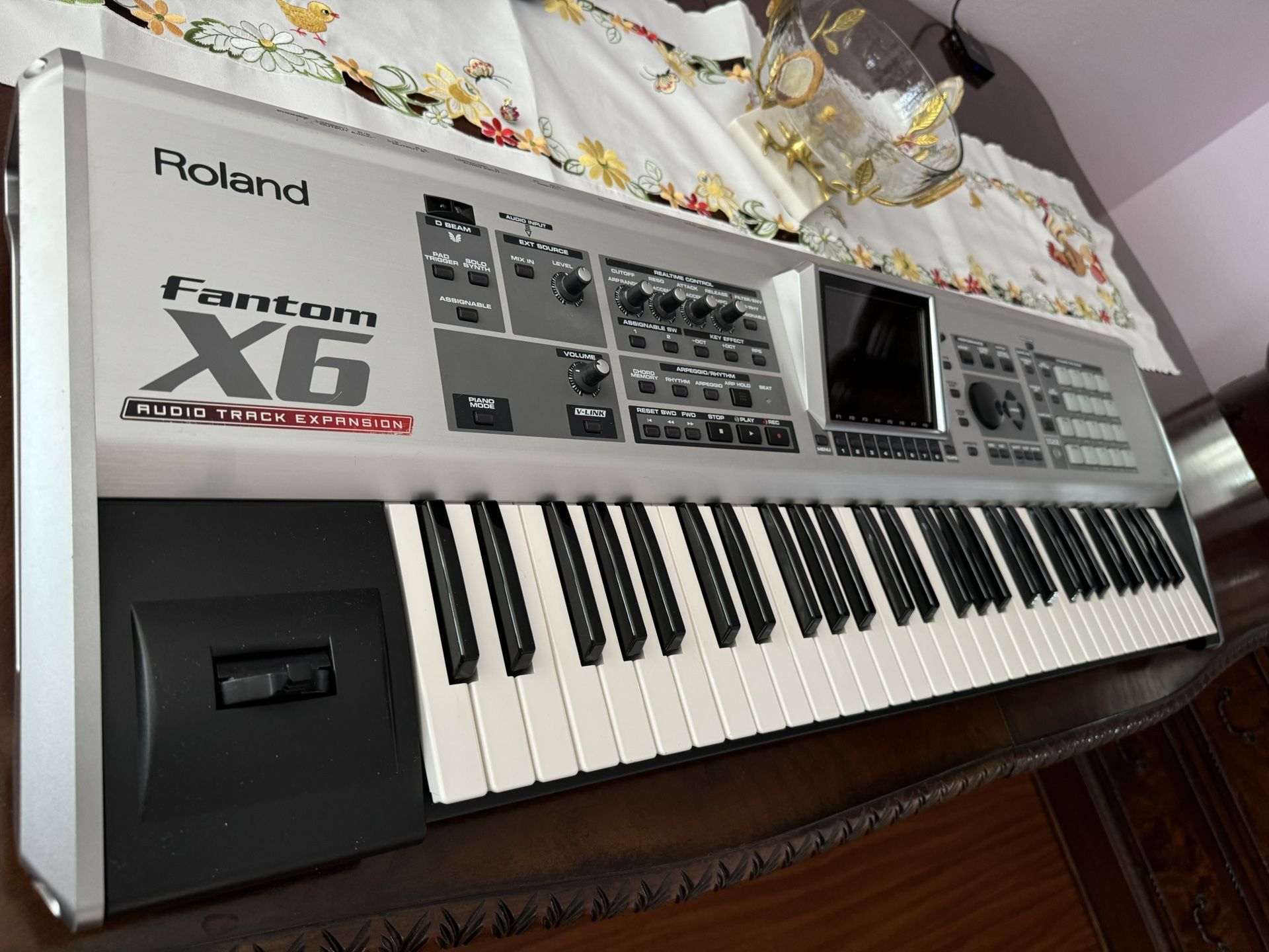 Roland Fantom X6