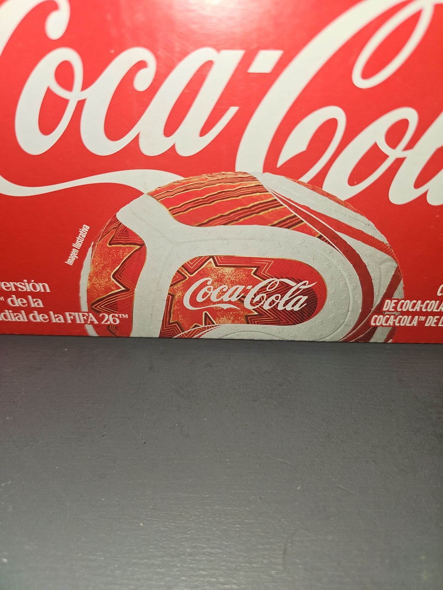 Coca cola limited edition Mini balon 2026 Fifa world cup collectible