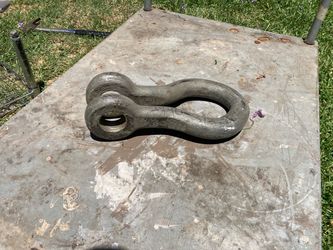 Vintage shackles 14” l x 7” w hole 1.750”