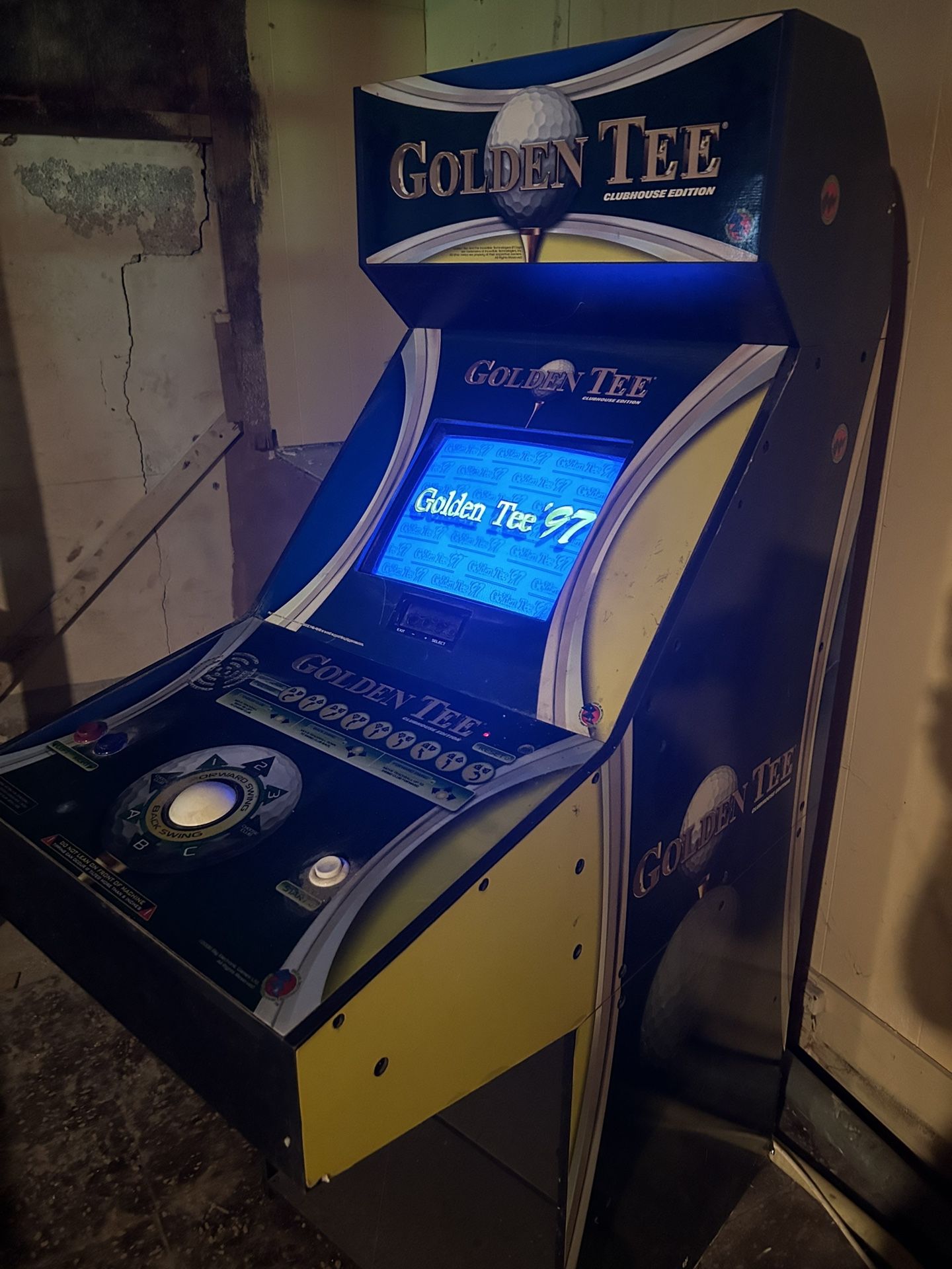 Golden Tee Full Size Golf Arcade