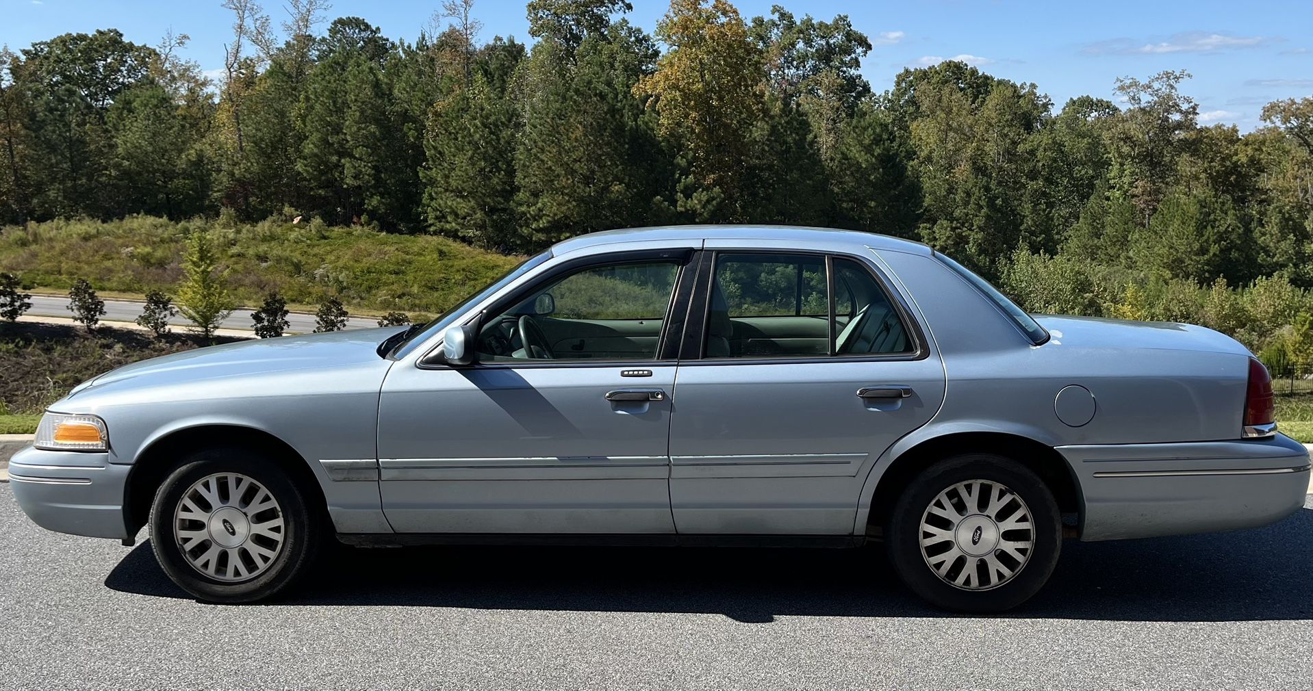 2003 Ford Crown Victoria