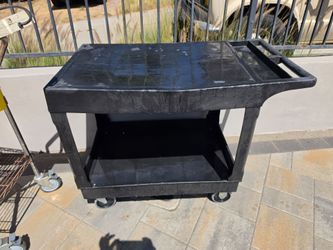 Uline plastic cart (see damaged)