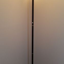 Indoor Pole Lamp. Just make an offer
