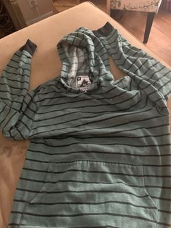 Medium men’s sweater green with black stripes
