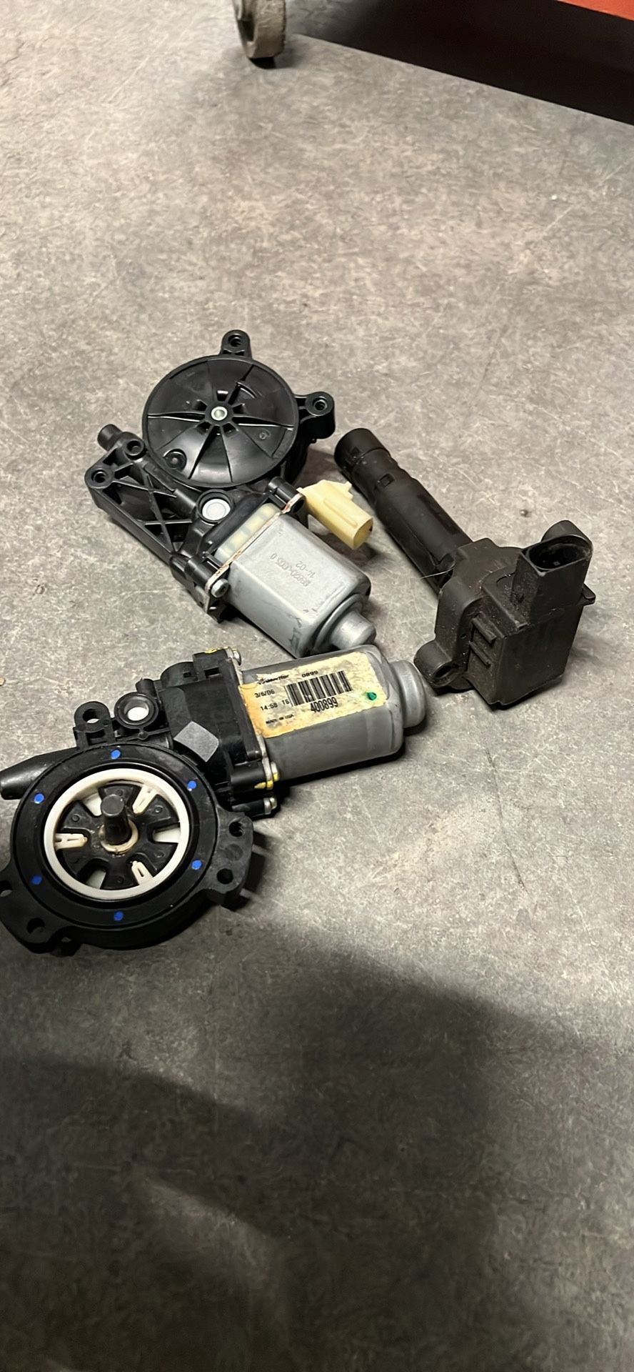 Random Car Parts (window Motors)