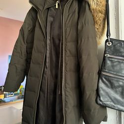Michael Kors Hooded Coat Size large, dark green worn A Few Times ,