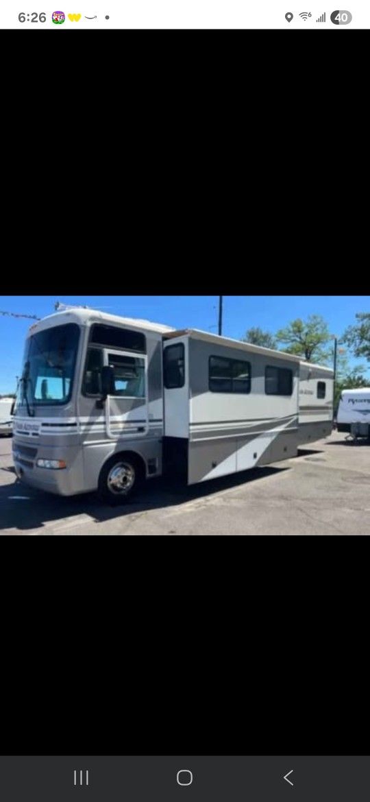 2003 Fleetwood Pace arrow 37A