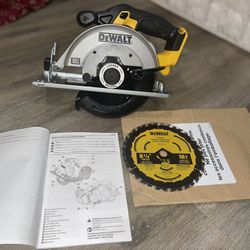 Dewalt Circular Saw 6-1/2(Tool Only)