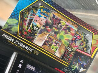 Pokémon Mega Zygarde EX Premium Collection Box