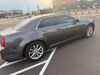 2019 Chrysler 300