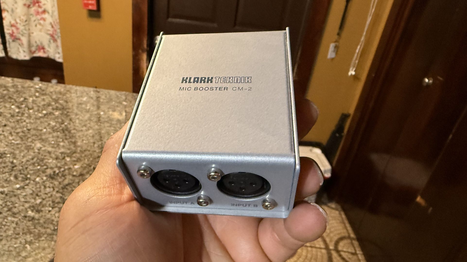 Klark Teknik MIC BOOSTER CM-2
