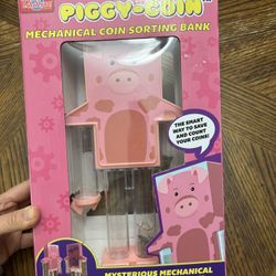 NWT Piggy Coin mechanical Sorting Bank