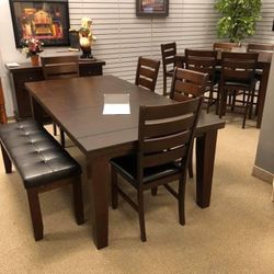Bardstown Cherry Extendable Dining Set / Dining table and Chairs 