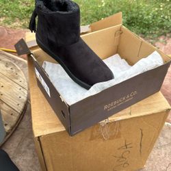 Black Boots