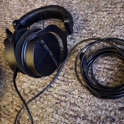 DT 990 PRO BLACK EDITION