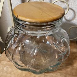 Vintage potbelly Pumpkin Clear Glass Apothecary Jar With Wooden Lid, Used