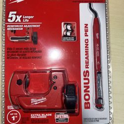 Milwaukee Pipe cutter And Reamer NEW