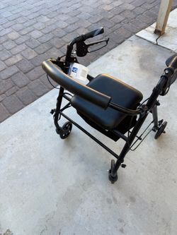 4-Wheel Rollator Walker with Seat