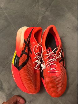 ASICS Metaspeed size 11