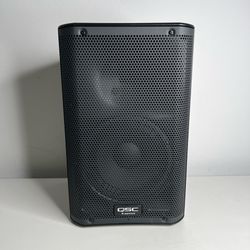 QSC K8 powered speaker