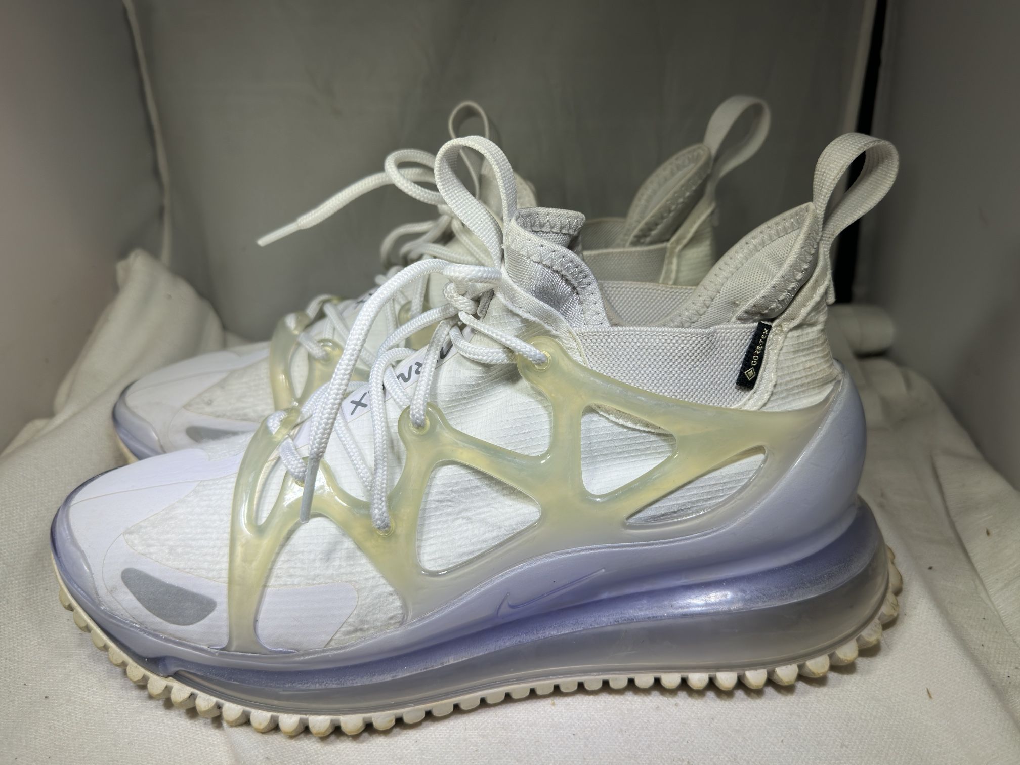 PreOwned Nike Air Max 720 Horizon Men's 7.5 Gore-Tex White Triple White