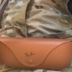 Ray-ban Sunglasses With Case For Sale 