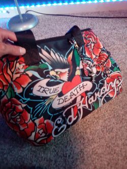 Ed Hardy x Females (3) Pockets