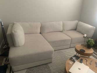 3 Piece Modular Cream couch
