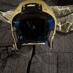 Adult Large F7 Schutt Football Helmet 