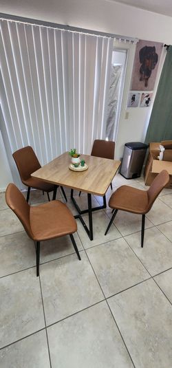 5-Piece Dininng set