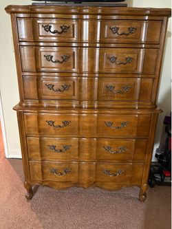 Vintage Thomasville 6 Drawers High Boy French Provincial Chest of Drawers with Brass Hardware