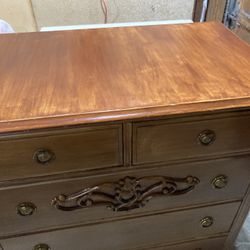 Stunning Antique 5 Drawer Dresser