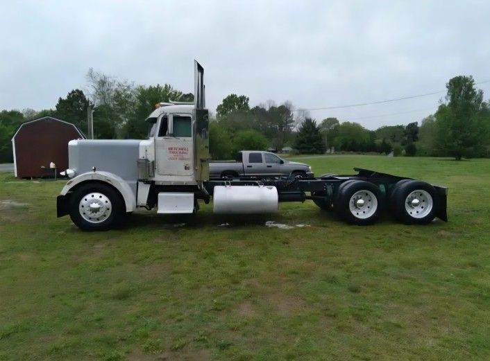 1977 Peterbilt 359