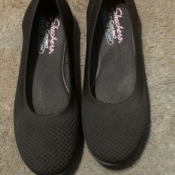 Skechers