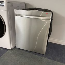 New Open Box Samsung Dishwasher 