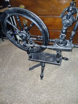 Antique Spinning Wheel