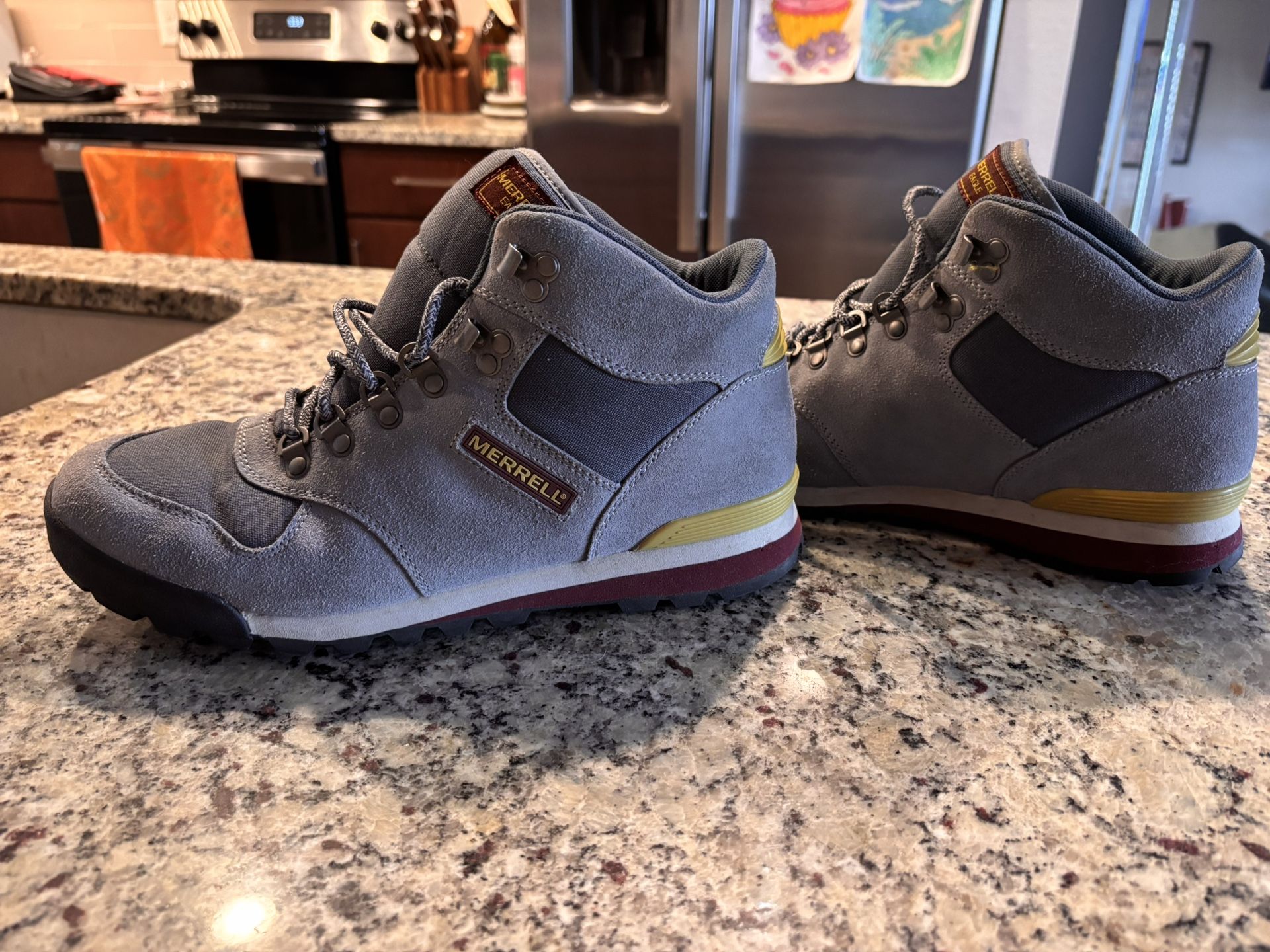 Men’s Merrell Boots, Sz 10