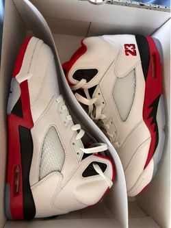 Mens Jordan 5’s size 10 Brand New