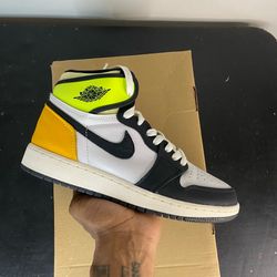 Jordan 1 “Electric Green” Size 5.5