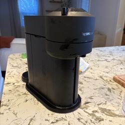 Nespresso Machine (with Pods)