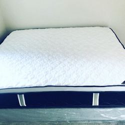 MATTRESS+BOX King Size Pillow Top Orthopedic 12”thick Comfort+Quality Brand New in plastic We Finance 50 Down Payment We deliver 