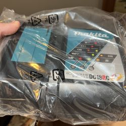 Makita Charging Port And 2 Batteries Brand New 