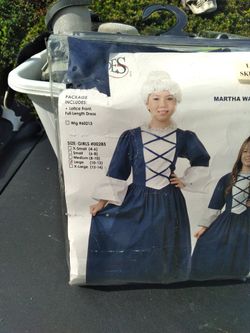 Halloween Costume Martha Washington