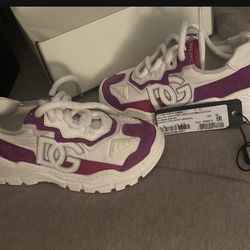 Dolce And Gabbana Sneaker for Sale in Enfield, CT - OfferUp