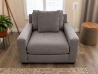 Potato Barn Swivel Chair