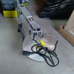 RYOBI 16" SCROLL SAW VARIABLE SPEED