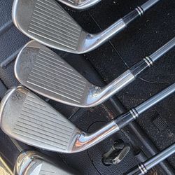 Golf- women’s hybrid-style iron set 